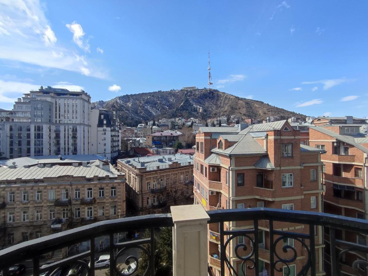 Luxury 4 Bedroom Apartment Tiflis Dış mekan fotoğraf