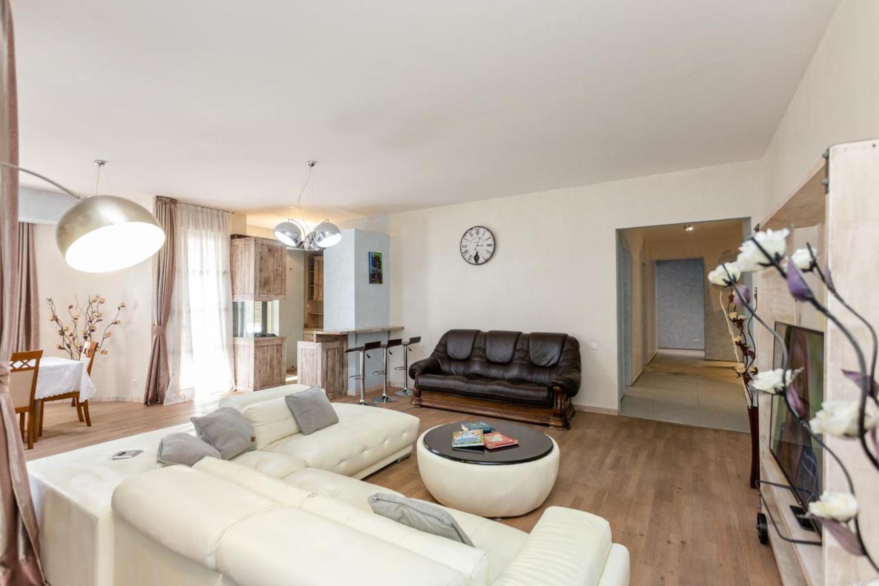 Luxury 4 Bedroom Apartment Tiflis Dış mekan fotoğraf